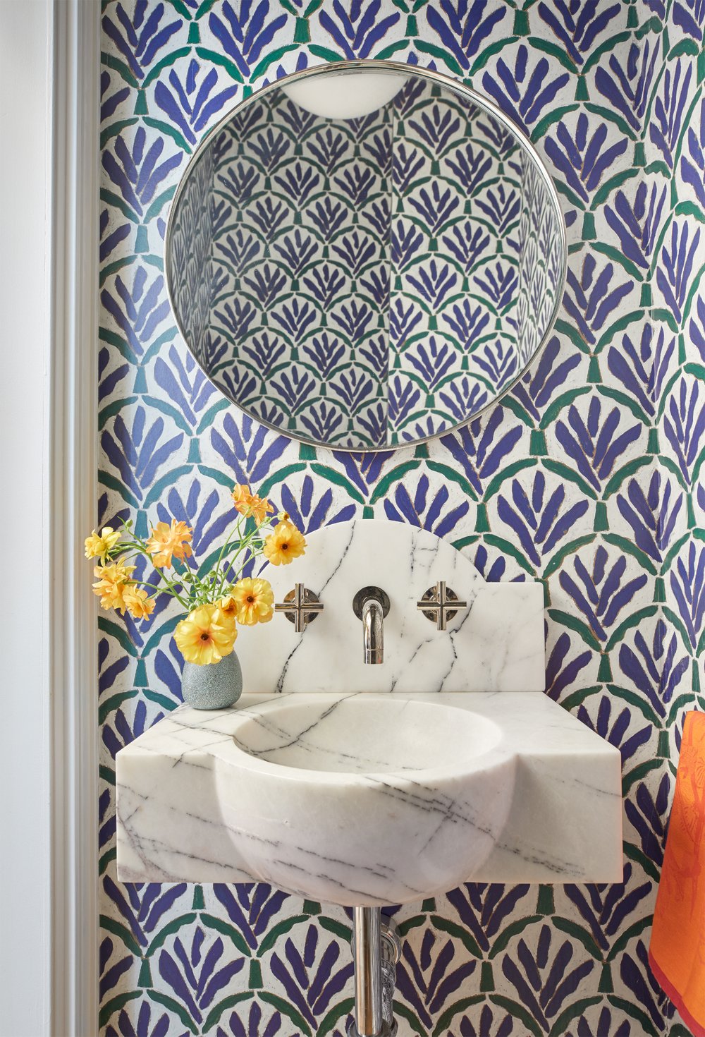 This fabulous home design by the talented Colleen Simonds Design is elegant, fresh, fun, and full of personality–everything a home for a young family should be! Emily Gilbert Photography