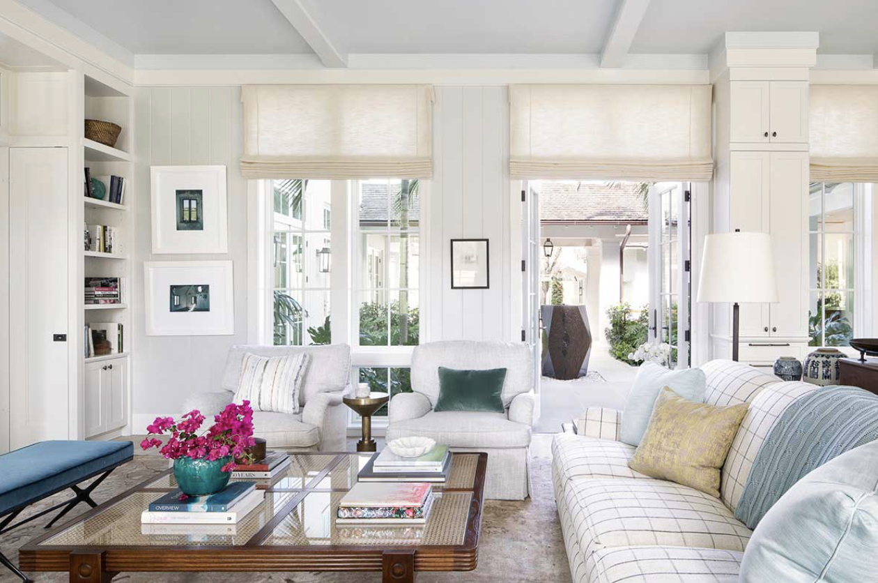 Polished yet laid-back, elegant yet welcoming, Oliva O'Bryan creates effortlessly chic living rooms that feel like home. The dynamic sister design team behind these amazing spaces, beautifully captured by Jessica Glynn Photography has curated rooms that immediately capture your attention.