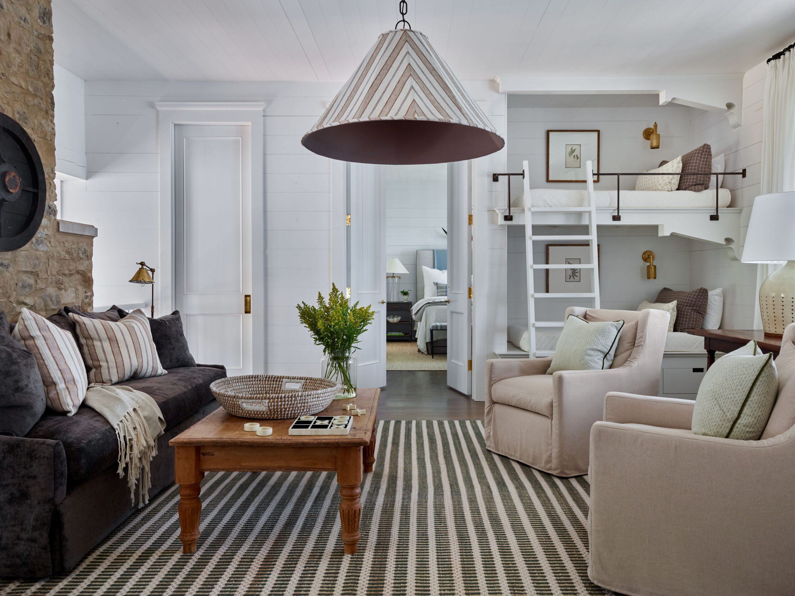 If you’re looking for inspiration to transform your home into a beautiful and functional space, look no further than the beautiful interior design of a favorite designer. With a focus on Southern charm and a love for classic design elements, her work is both timeless and on-trend. Ashley Gilbreath Interior Design , Emily Followill Photography