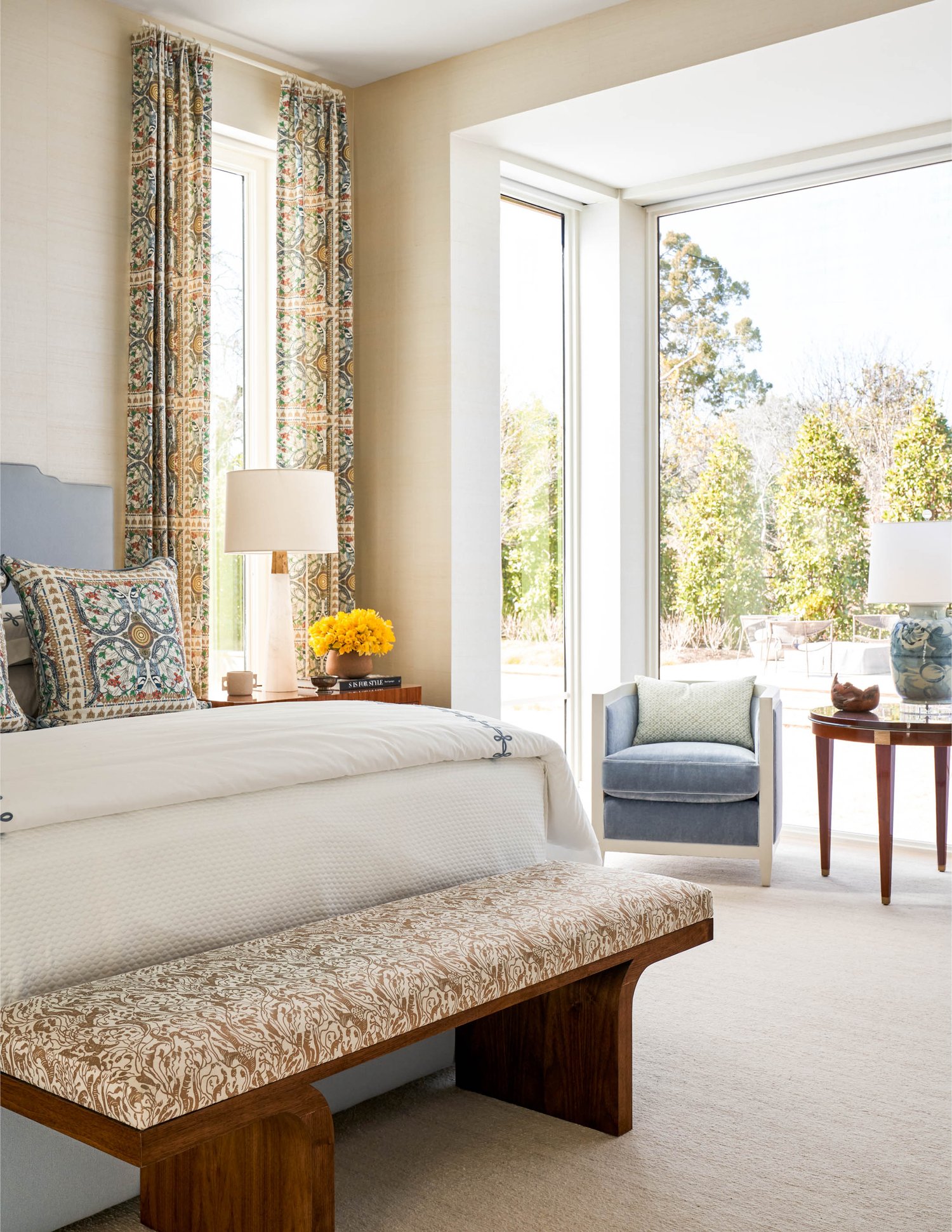 n Jenkin's talented hands, a bedroom suite is cozy and chic. Whether embracing a blue and white palette, a timeless neutral, or masterfully mixing patterns, Jenkins transforms bedrooms into captivating retreats.
