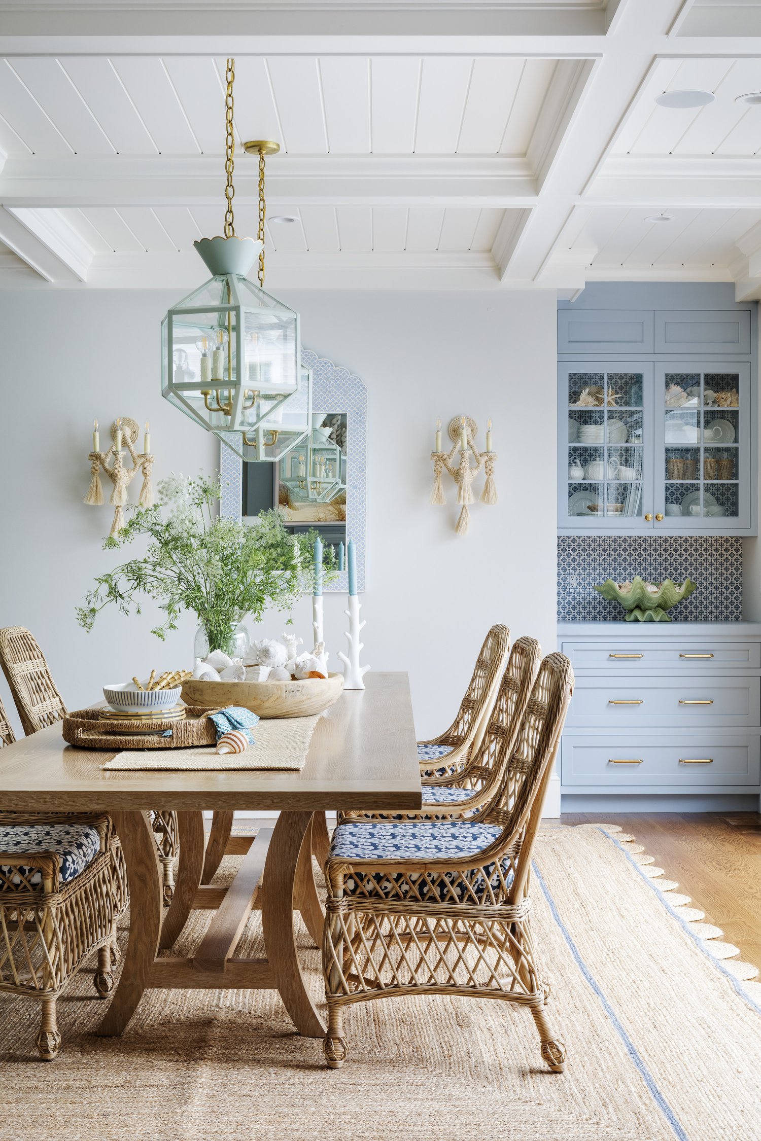 Unlock Interior Design Magic with Digs Design -We are getting our dose of good taste this Tuesday with Digs Design of Newport, Rhode Island. 