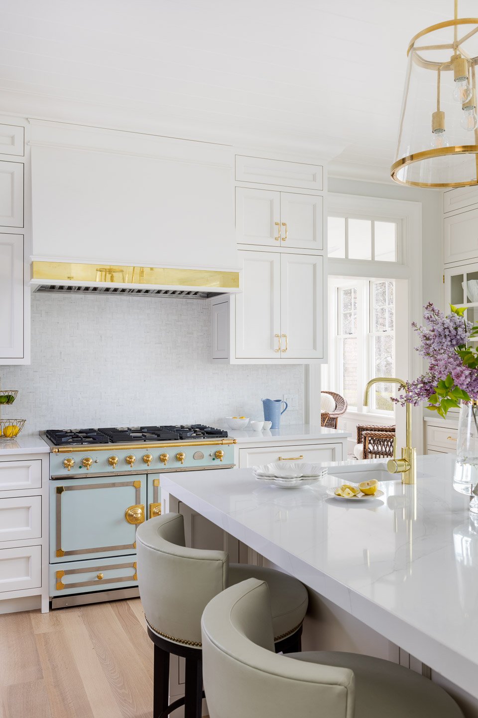 Unlock Interior Design Magic with Digs Design -We are getting our dose of good taste this Tuesday with Digs Design of Newport, Rhode Island. 