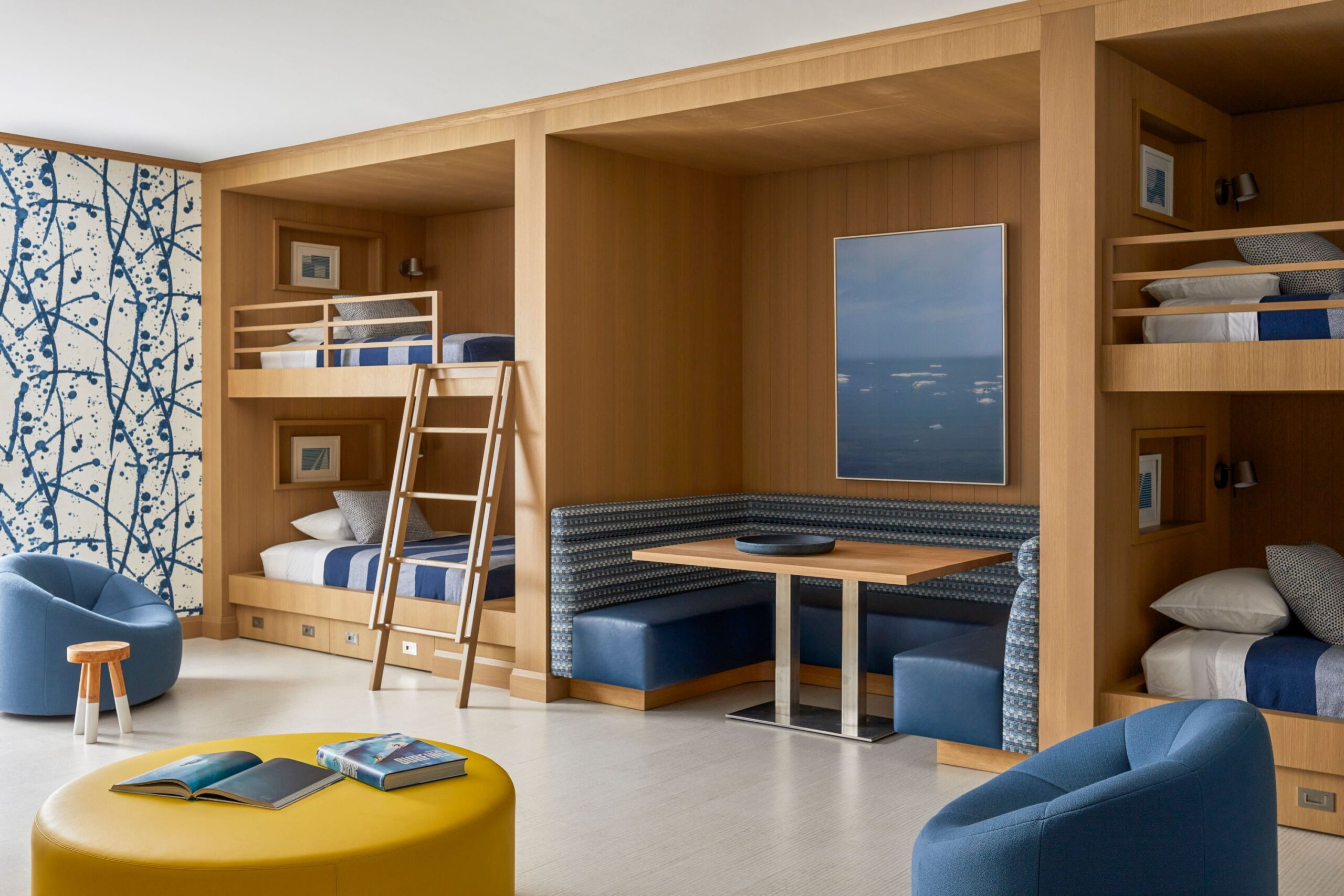 Summer may be coming to an end, but we think the fall is one of the absolute best times to enjoy a seaside cottage, like this beautiful Martha's Vineyard retreat design by Interior Designer Mark Cunningham and Architect John B. Murray. - Eric Piasecki Photography