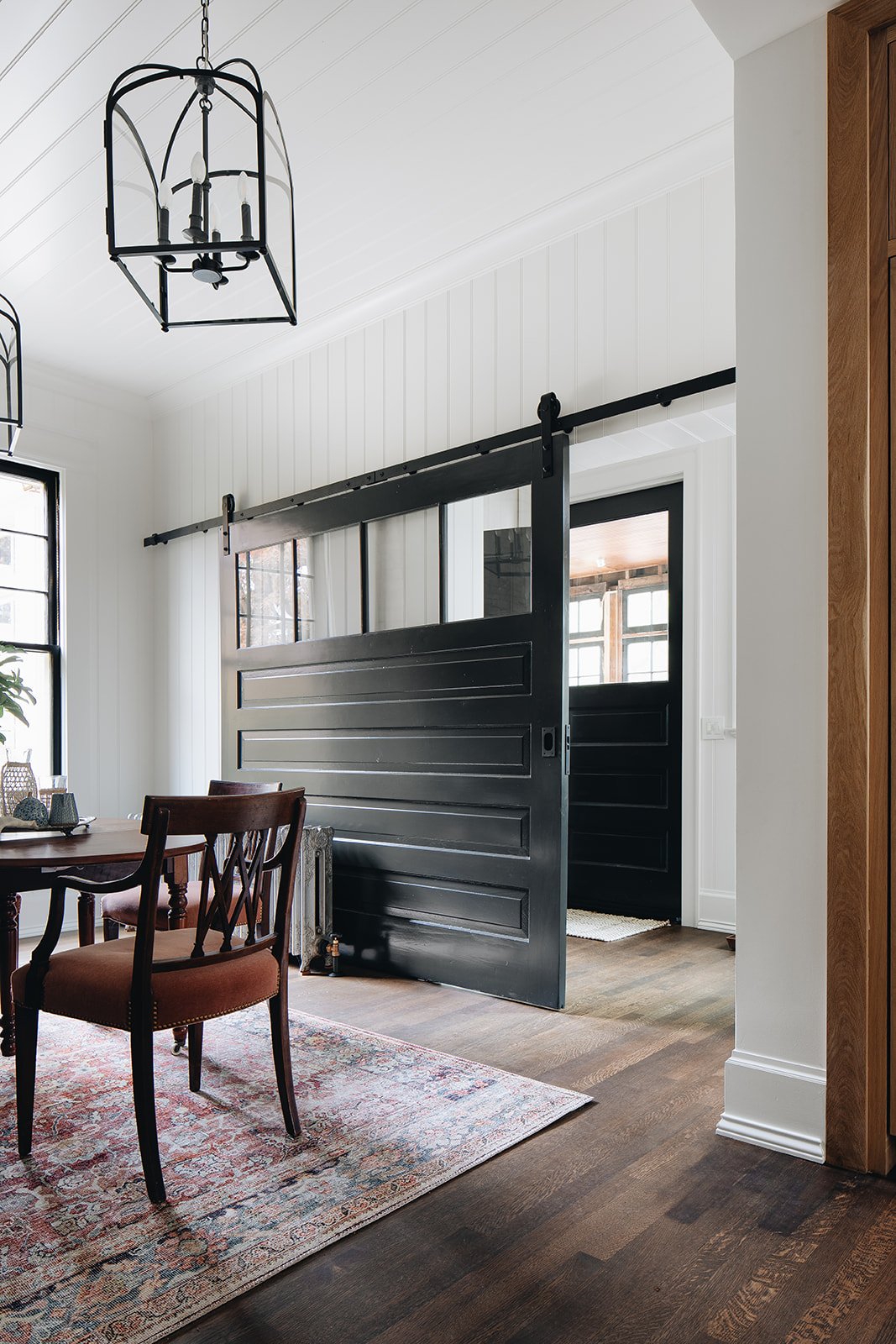 for the right balance in any home, there is absolutely nothing like a well-placed antique  or vintage piece.  They instantly ground a room and give it a sense of place and history and Jean Stoffer is an expert at achieving this look. Stoffer Photography Interiors