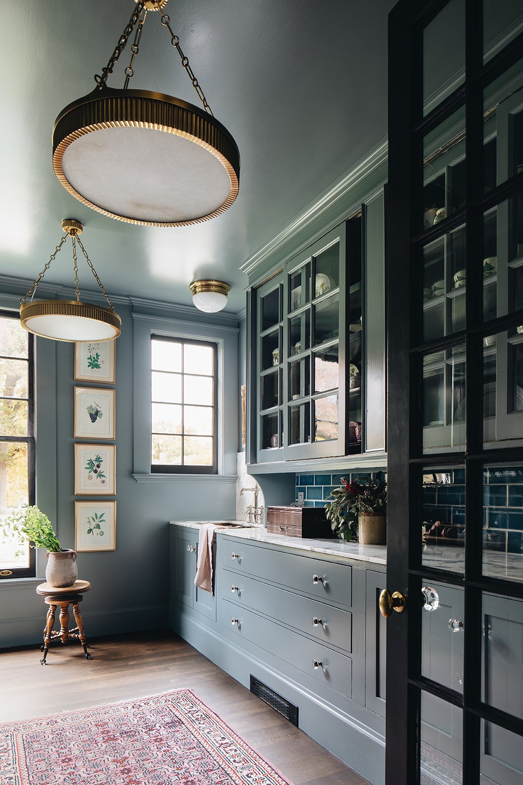 for the right balance in any home, there is absolutely nothing like a well-placed antique  or vintage piece.  They instantly ground a room and give it a sense of place and history and Jean Stoffer is an expert at achieving this look. Stoffer Photography Interiors