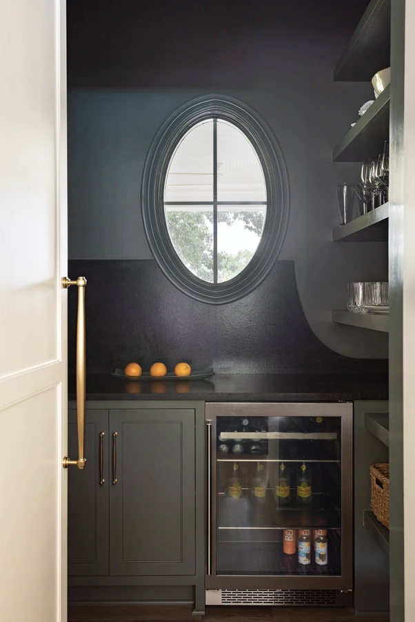 The art of sophistication, beauty and attention to detail are just a few of the things that come to mind when we think of Cerminara Design's good taste. IPhotography: @carolinesharpnack The art of sophistication, beauty and attention to detail are just a few of the things that come to mind when we think of Cerminara Design's good taste. I Photo:@carolinesharpnack The art of sophistication, beauty and attention to detail are just a few of the things that come to mind when we think of Cerminara Design's good taste.