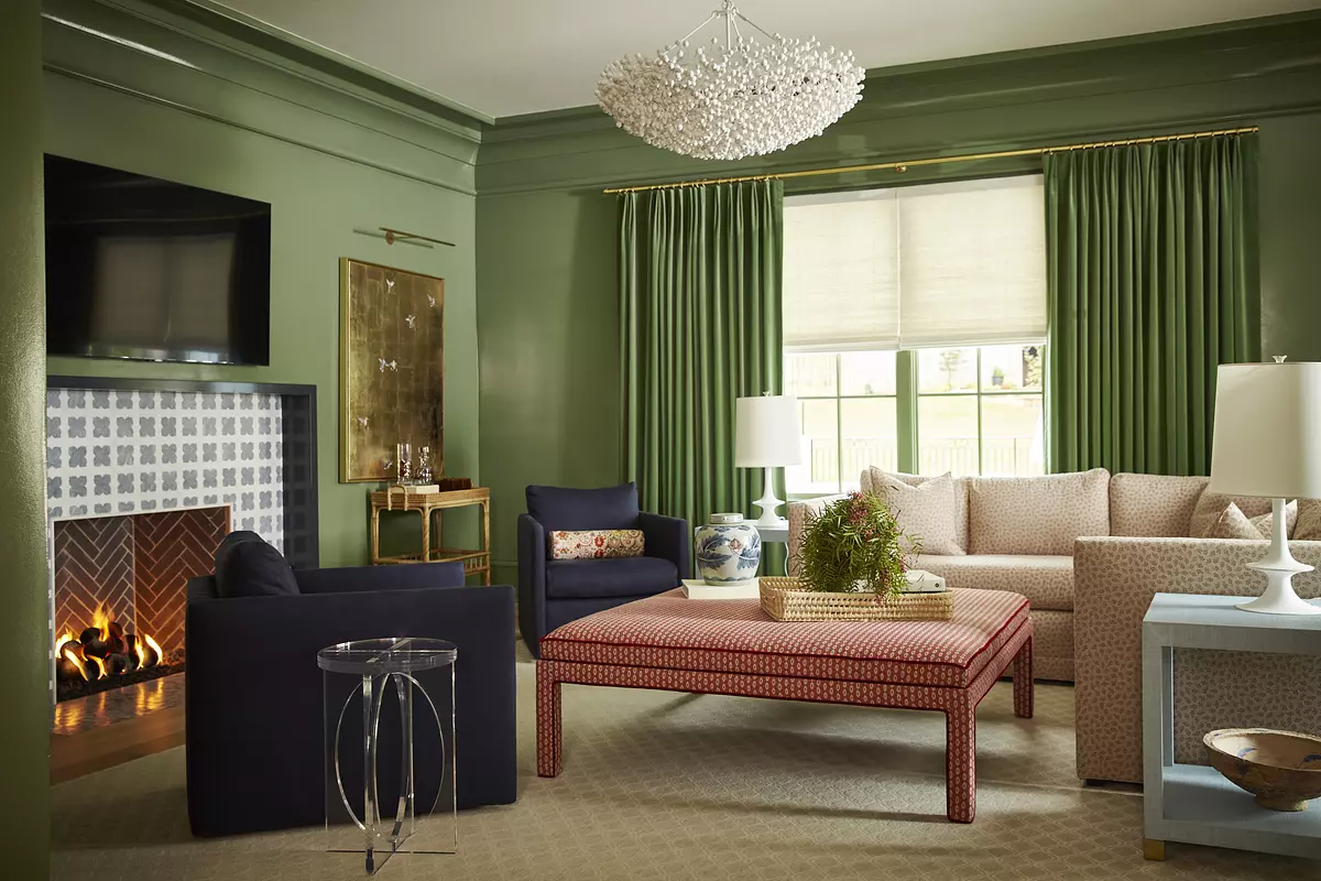 This gorgeous home by Georgia Street Design is the ultimate timeless and modern blend and hits all the high notes when it comes to style.Brie Williams Photography - @briewilliams