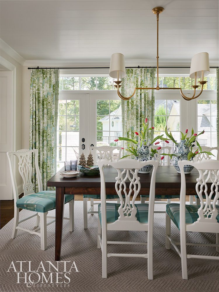 In a charming, quiet neighborhood, a wonderful Atlanta home underwent a remodel that seamlessly blended tradition with a British touch, creating a timeless residence that captured the essence of classic Southern architecture. The owners, a couple with a love of of the Cotswolds and a desire for modern comfort, along with Michelle Doughtie of  Shilling & Co  embarked on a journey to update their beloved home, striking a delicate balance between preserving its historical charm and infusing it with modern sensibilities.  Photographed by David Christensen | Styled by KS Creative