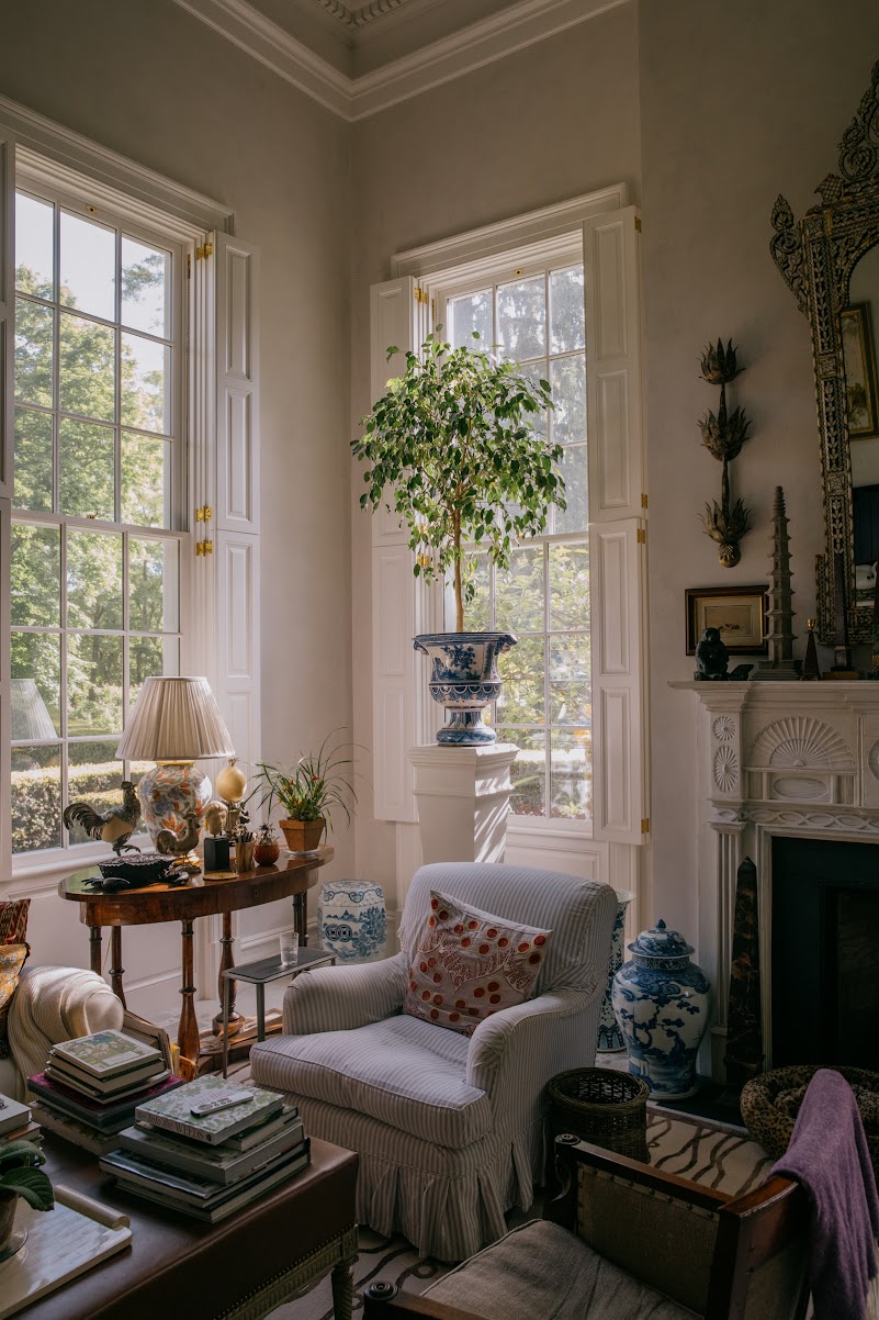  Have you ever dreamed of designing your own home with the skill of Bunny Williams?  Well now is your opportunity!  Through  Create Academy, you can create your dream home and learn from one of the greats!
