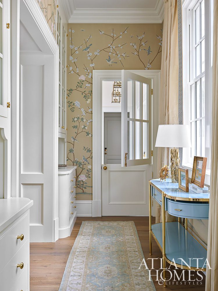 We talk a lot on Design Chic about combining the old with the new. Grandmother's silver on your Saarinen table, fun buffet lamps on an antique buffet, a new, shiny bar cart filled with Grandfather's decanters. There are so many fantastic ways to incorporate the old with the new on the inside. INTERIOR DESIGN:  Suzanne Kasler  RESIDENTIAL DESIGNER:  Castro Design Studio  BUILDER:  Ladisic Fine Homes LANDSCAPE DESIGN:  Land Plus KITCHEN AND CLOSET DESIGN:  Design Galleria Kitchen and Bath Studio 