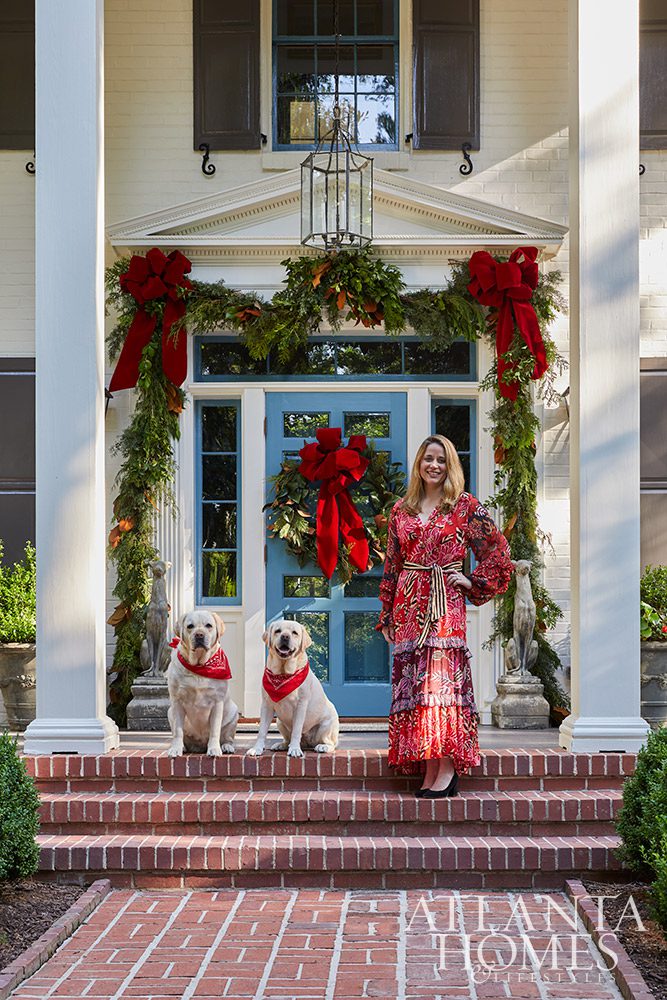 Now that we have finished getting the Christmas decorations out, it is finally feeling like the most wonderful time of the year! Decorating for Christmas is one of our favorite things to do. If you need a little help getting started--or simply can't get enough holiday decor--take a peek at designer Whitney Durham's gorgeous from Atlanta Homes & Lifestyles. We know you'll be inspired too! INTERIOR DESIGN: Whitney Durham Interiors | PREVIOUS RENOVATION ARCHITECT Norman Askins | Photographed by Kelly Blackmon for Emily Followill Photography