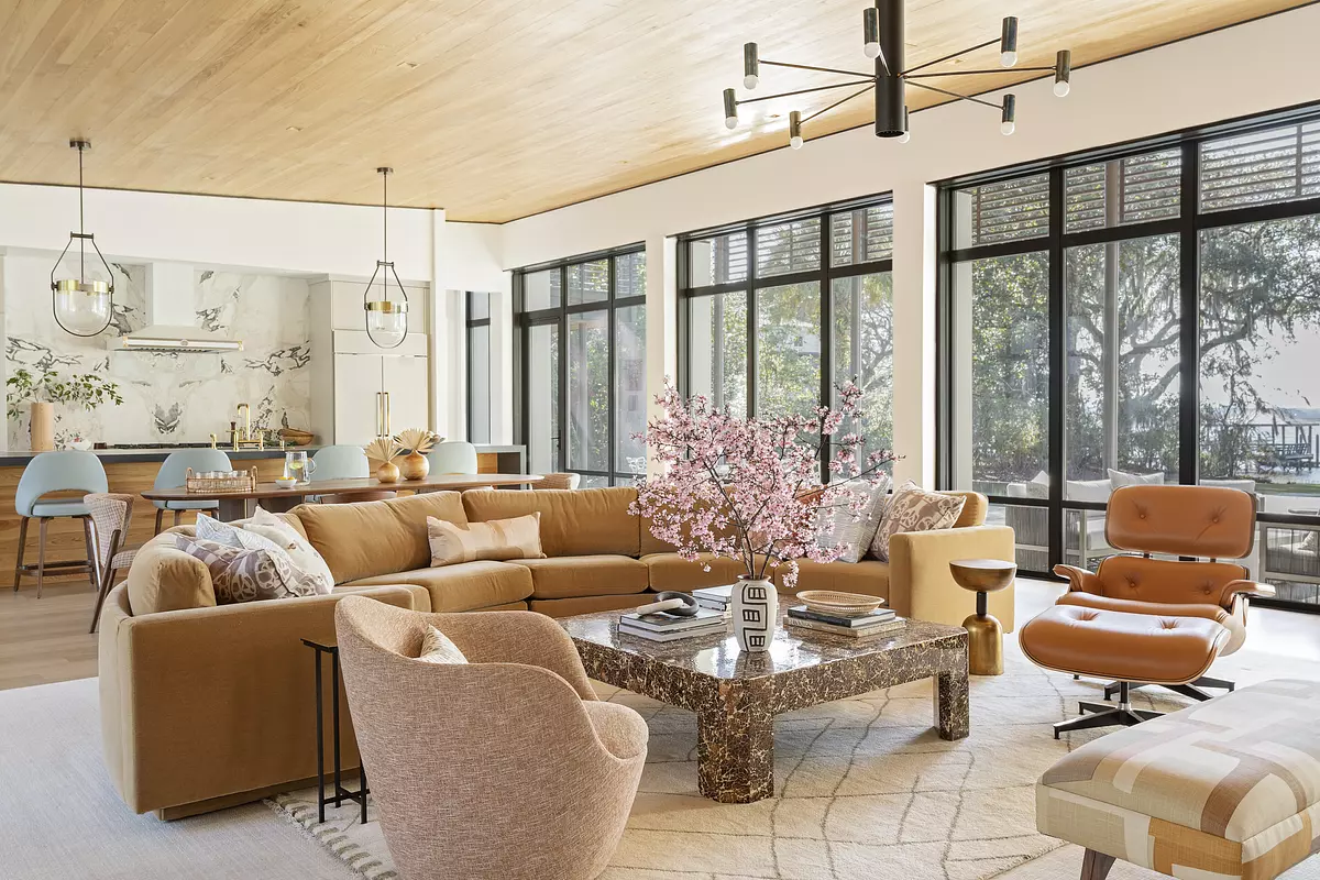 Some designer's work speaks for itself.  Allison Elebash is one of those designers. We don't use the term swooning often, but we are positively swooning over her work. It is luxuriously layered, perfectly patterned... Well, don't take our word for it. Elebash's design inspiration will leave you breathless.Photographer: Julia Lynn | Stylist: @katemalpeli​​​​​​​​ | Architect: Rush Dixon | ​​​​​​​​ Builder: @clinehomessc ​​​​​​​​