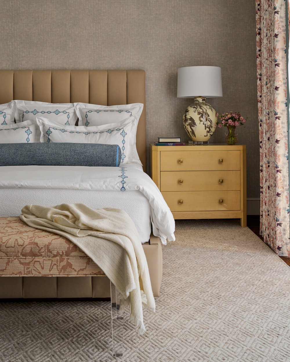 Step inside this Mary Beth Wagner high rise design that is a dream—modern elegance with a whisper of luxury. The beautiful colors and textures tie the space together with effortless grace. Striking abstract art hangs on the walls, chic rugs add understated style to the floors, and wallpaper brings a clean, patterned look to the space—each piece enhancing the home's beauty . Every inch of this home is a testament to Wagner’s gift for weaving comfort and refinement into a space that feels both lived-in and timeless. Nathan Schroder Photography