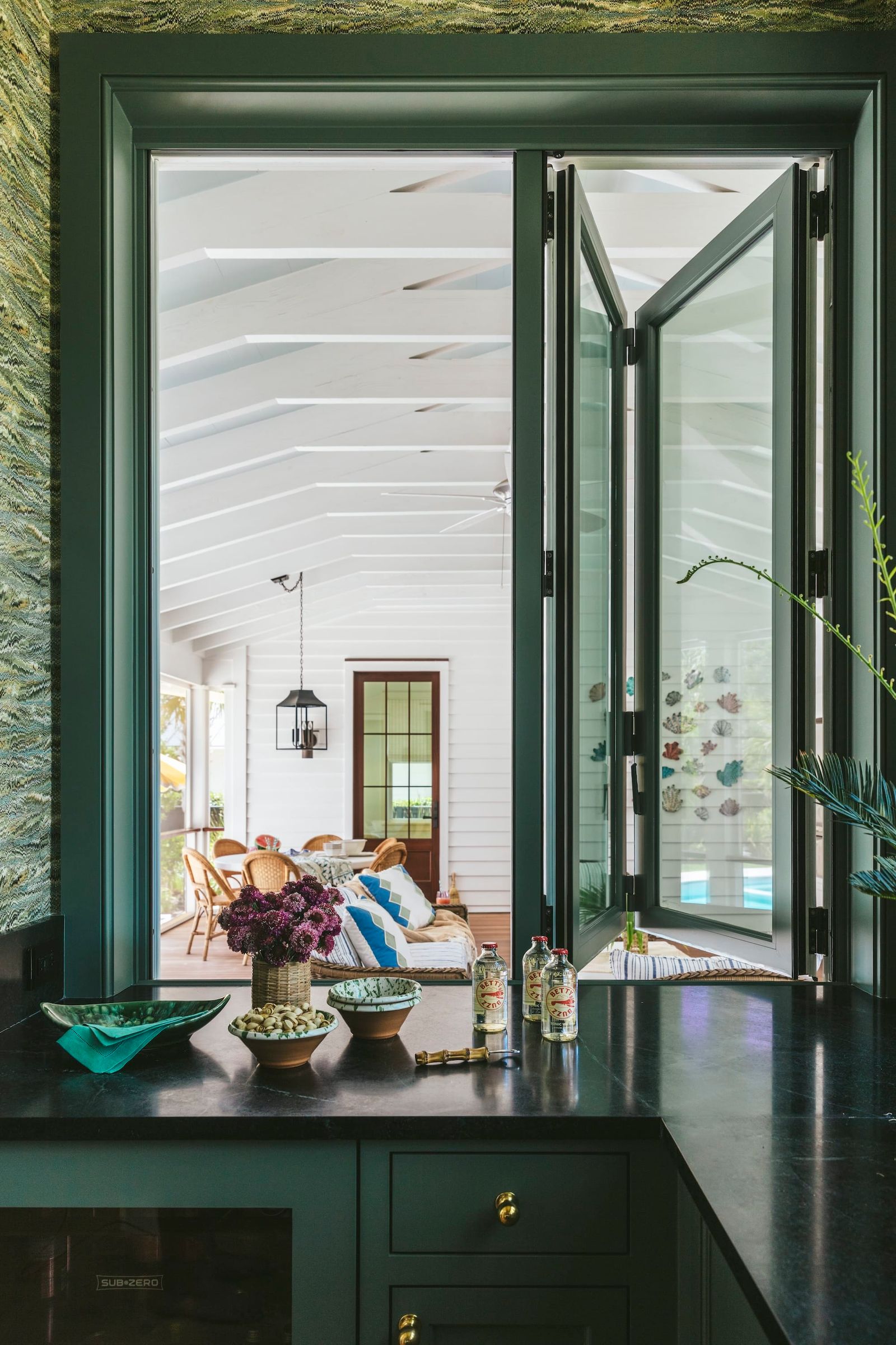  If you could use a break from the hustle and bustle of daily life, come rest with us in this relaxing and charming Charleston home designed by the talented Caitlin Kah!  Step inside this family-friendly oasis and then look around again. From the stunning color palette to the well-placed accessories, every element is perfection.  You won’t want to miss a single character-filled detail! Brantley Photography