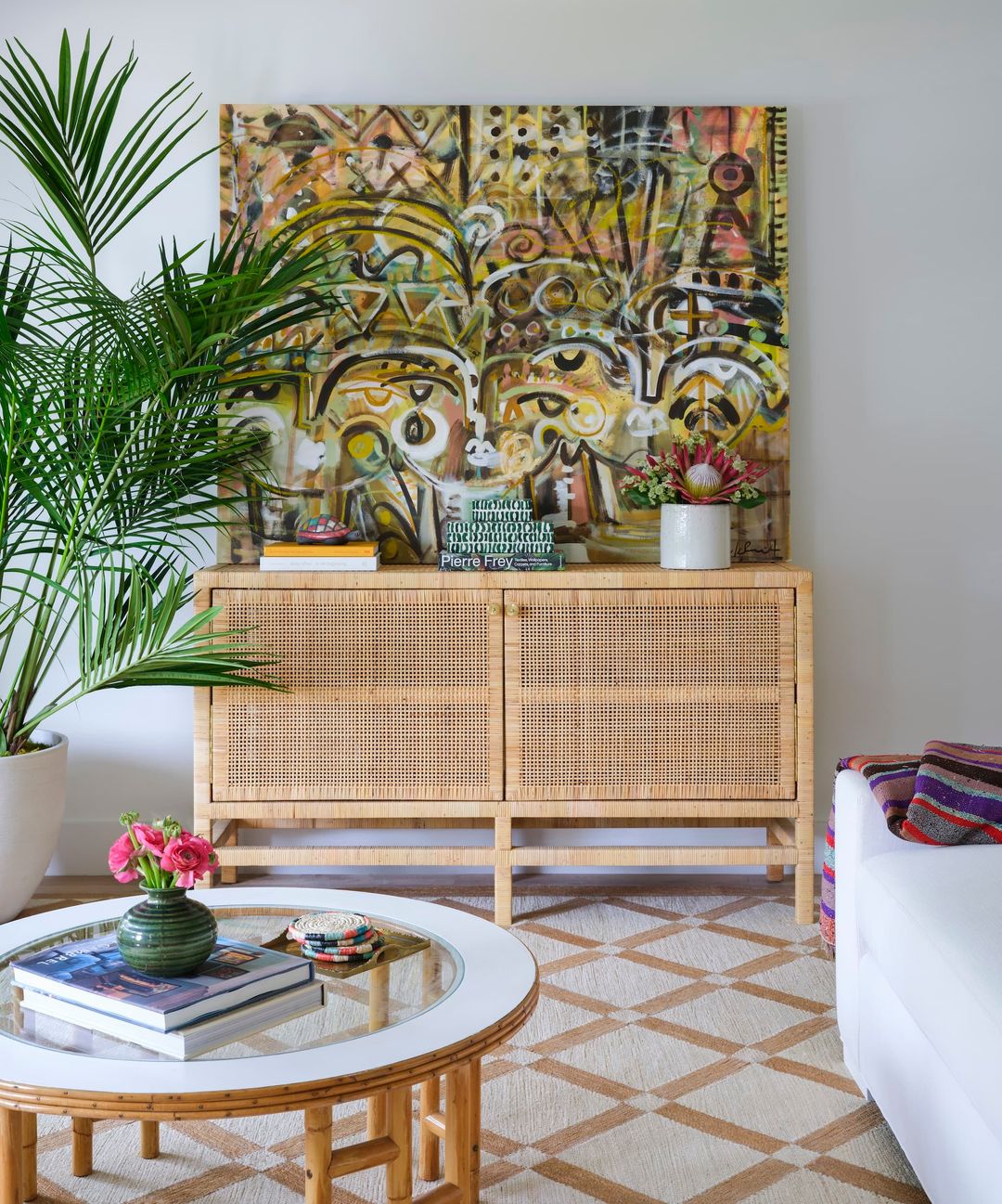  We don't know about you, but we always like starting the week with a little good taste. On that end, Caitlin Kah absolutely delivers. We are loving the chic stylish room designs --with pops of color in all the right places and the perfect dash of metallic chic. Brantley Photography
