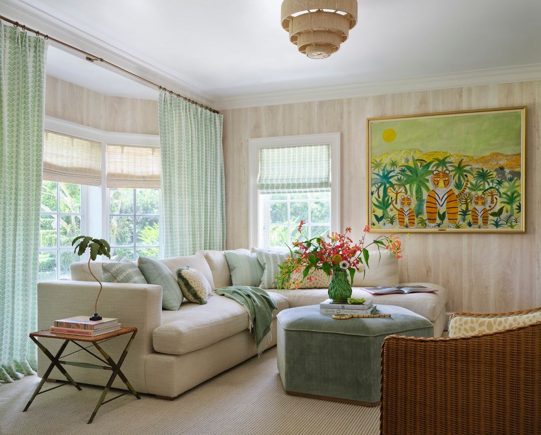  We don't know about you, but we always like starting the week with a little good taste. On that end, Caitlin Kah absolutely delivers. We are loving the chic stylish room designs --with pops of color in all the right places and the perfect dash of metallic chic. Brantley Photography