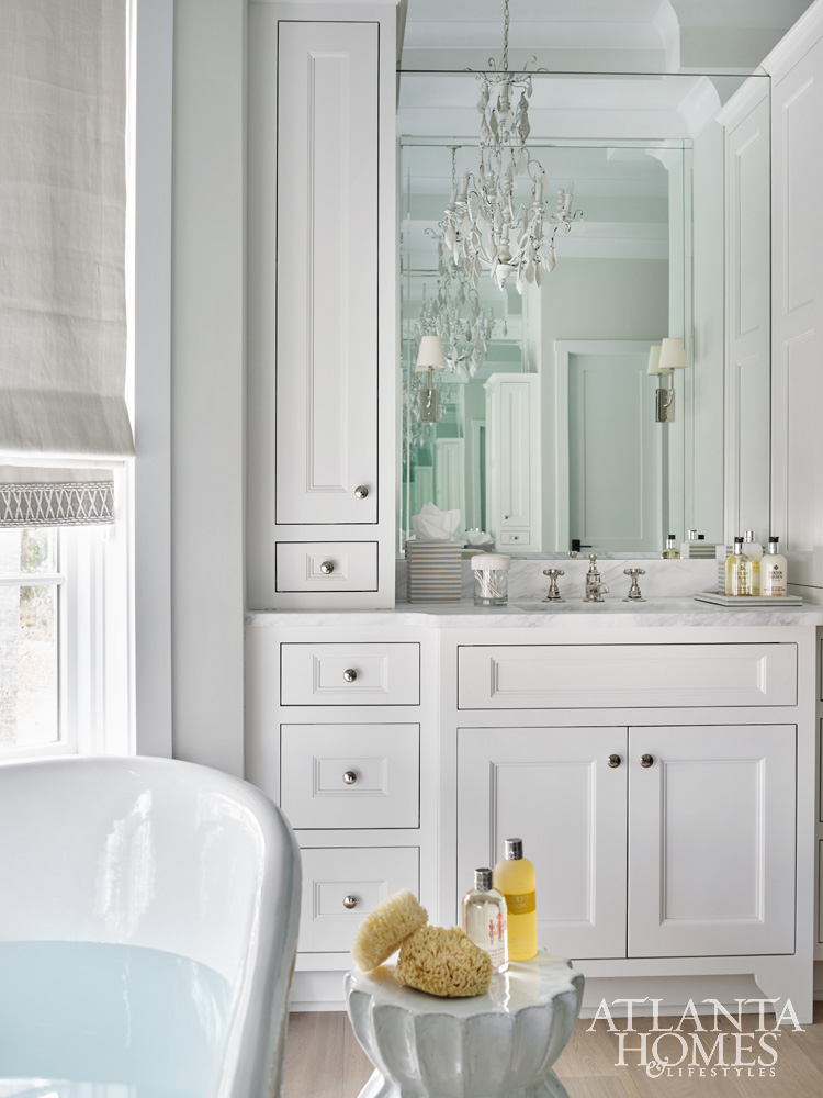 As the world spins faster and we get busier, it becomes increasingly important for our homes to be the soothing retreats we need to unwind. There’s no place where that is more important than in the first place you see in the morning and the last place you visit at night: your bathroom. Take a peek at some of our favorite tips for creating a spa-like bathroom retreat. Beth Webb Interiors | Emily Followill Photography
