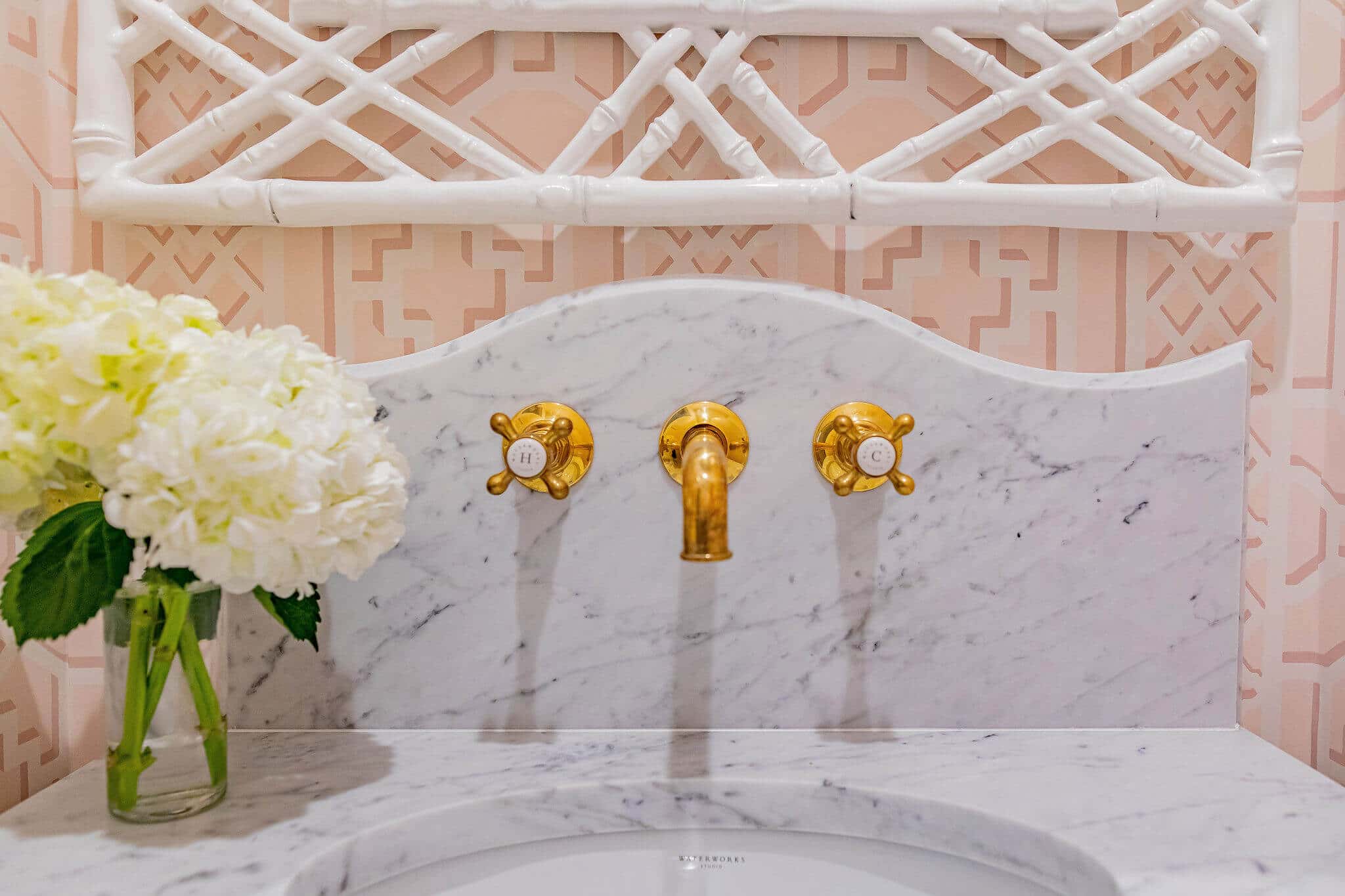 As the world spins faster and we get busier, it becomes increasingly important for our homes to be the soothing retreats we need to unwind. There’s no place where that is more important than in the first place you see in the morning and the last place you visit at night: your bathroom. Take a peek at some of our favorite tips for creating a spa-like bathroom retreat. Jenkins Interiors | Nathan Schroder Photography