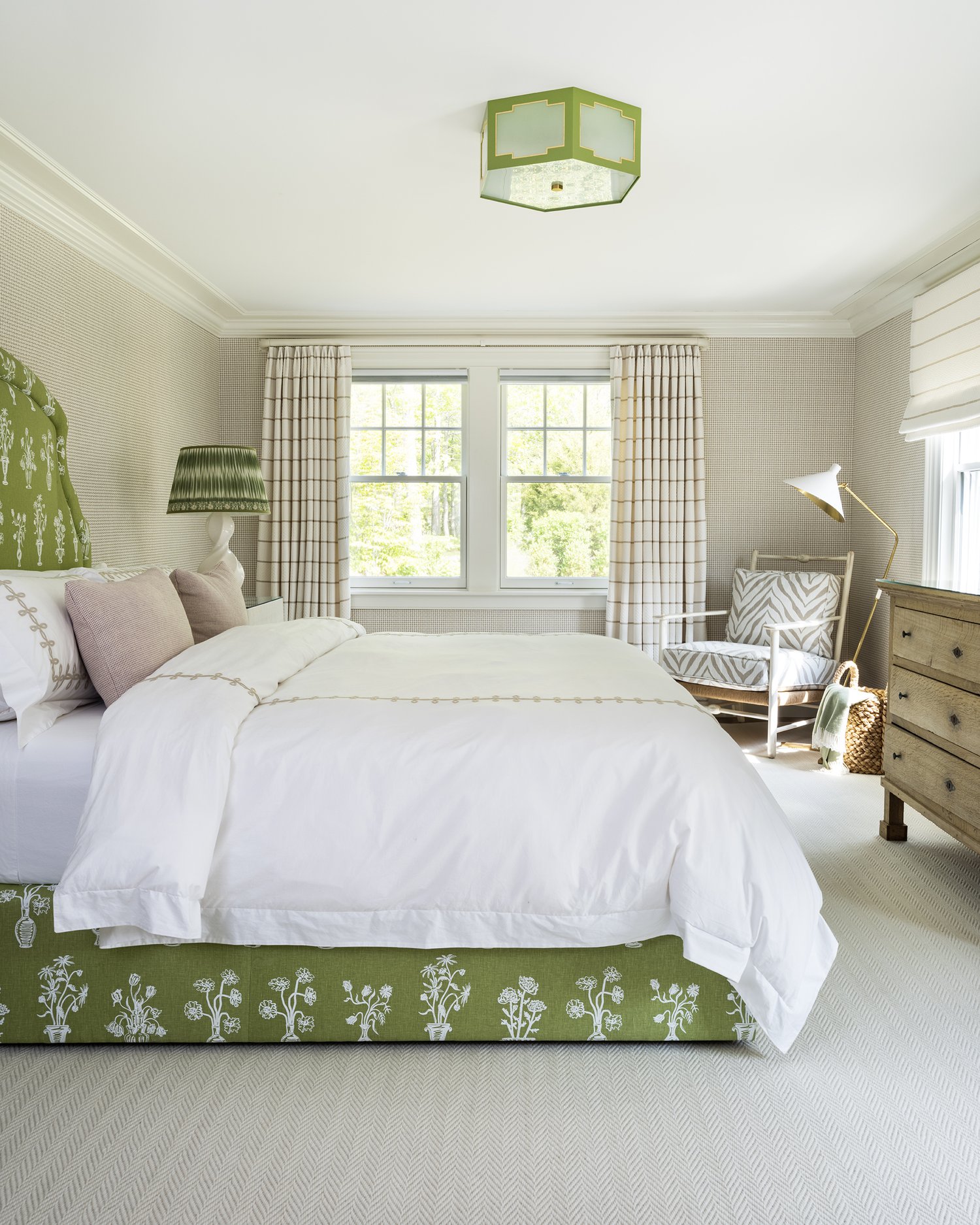 Green and White guest bedroom - Honey Collins Interiors and Patrick Ahearn Architect - Sarah Winchester Photography