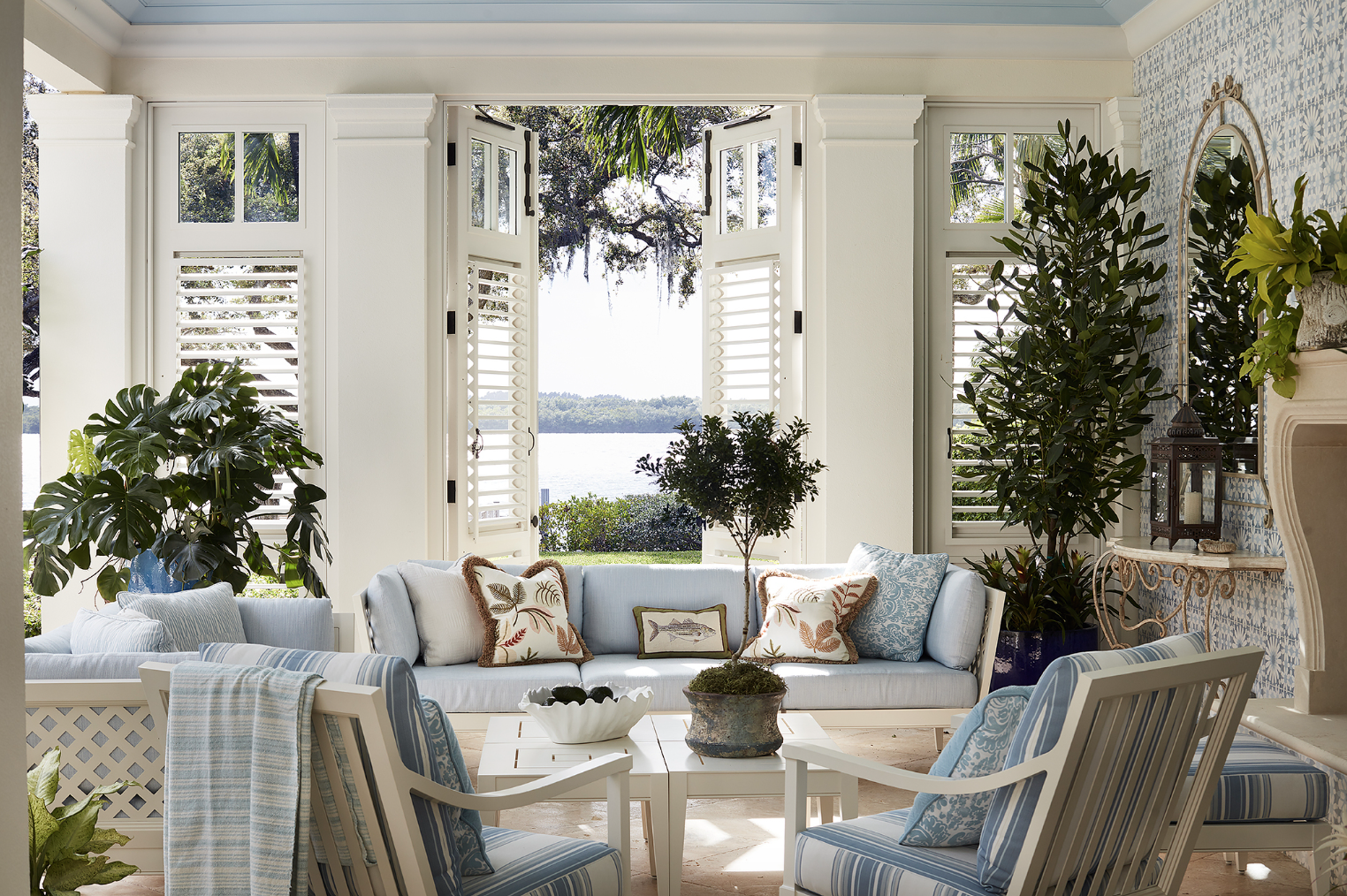 Some designer’s work speaks for itself.  For us,  Marshall Watson is one of those designers. We don’t use the term swooning often, but we are positively swooning over his gorgeously good taste. Every space is luxuriously layered, perfectly patterned... Well, don’t take our word for it. Take a look at a few rooms from his latest release, Marshall Watson Defining Elegance, and we know you'll agree! From an oasis in Connecticut to a rare look inside this designer's fabulous East Hampton home, to his jewel box apartment in Manhattan, every space is more inspiring than the last!
