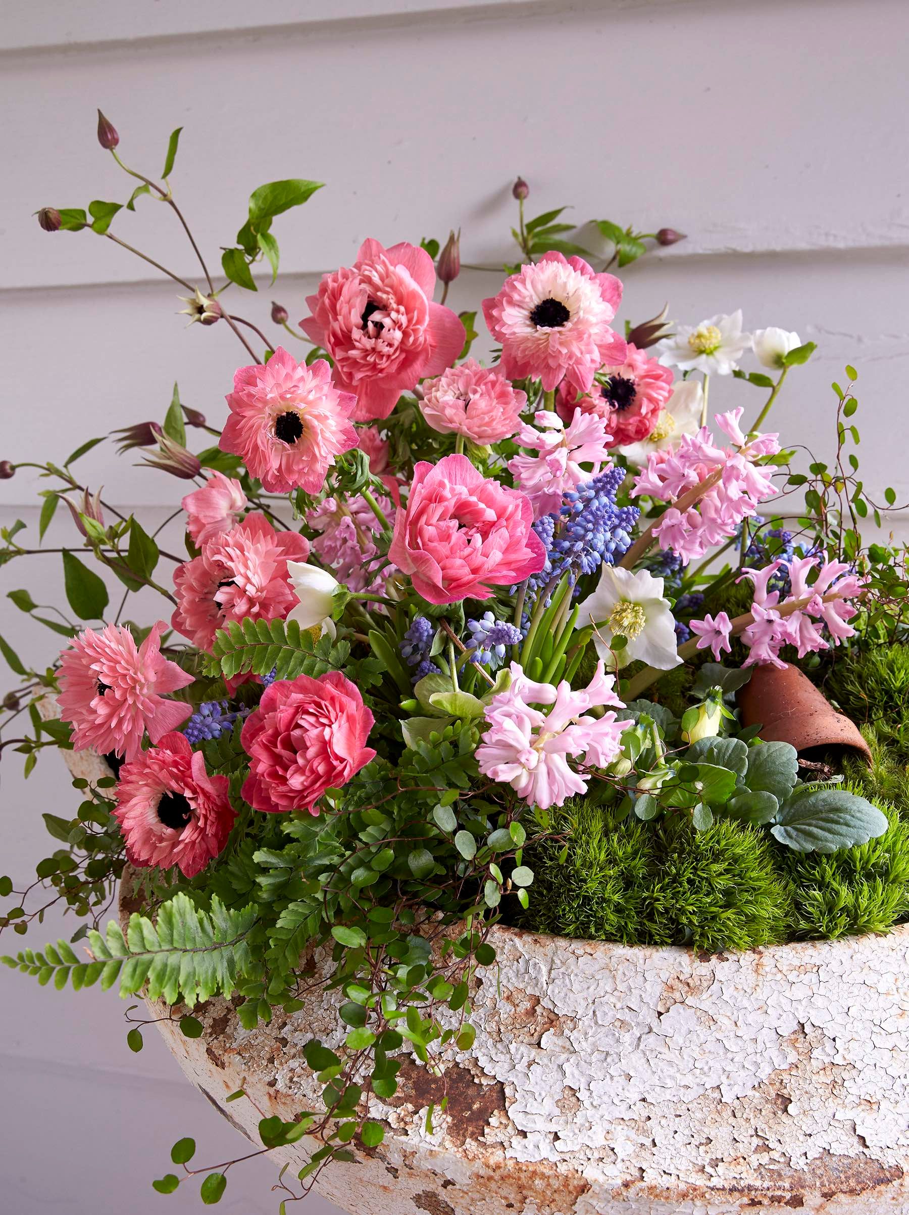 Arrangement Sybil Sylvester | Photography David Hillegas - Flower Magazine -"Boutique lifestyle magazine FLOWER names the Levante® Rosa Anemone as its 2025 Flower of the Year.