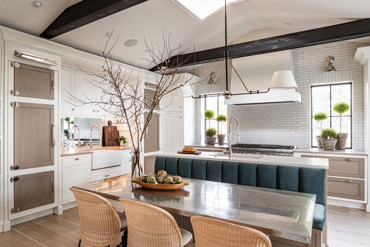 When it comes to kitchens, we spend a lot of time thinking about the usual things. White or stainless appliances? Wood or tile floors? Beyond the basics, there are so many ways to make the heart of the home warm, welcoming and absolutely you. If you are looking for stunning kitchen remodel ideas, look no further than PCD Studios.