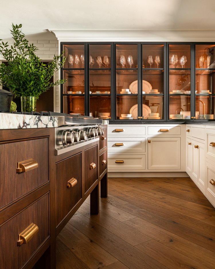 When it comes to kitchens, we spend a lot of time thinking about the usual things. White or stainless appliances? Wood or tile floors? Beyond the basics, there are so many ways to make the heart of the home warm, welcoming and absolutely you. If you are looking for stunning kitchen remodel ideas, look no further than PCD Studios.
