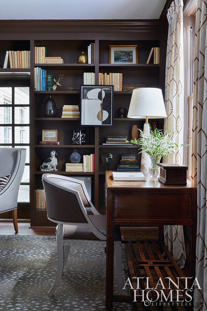 This gorgeous Atlanta home by revamped by architect T. Blake Segars and designer Phoebe Howard is the right combination - Emily Followill Photography