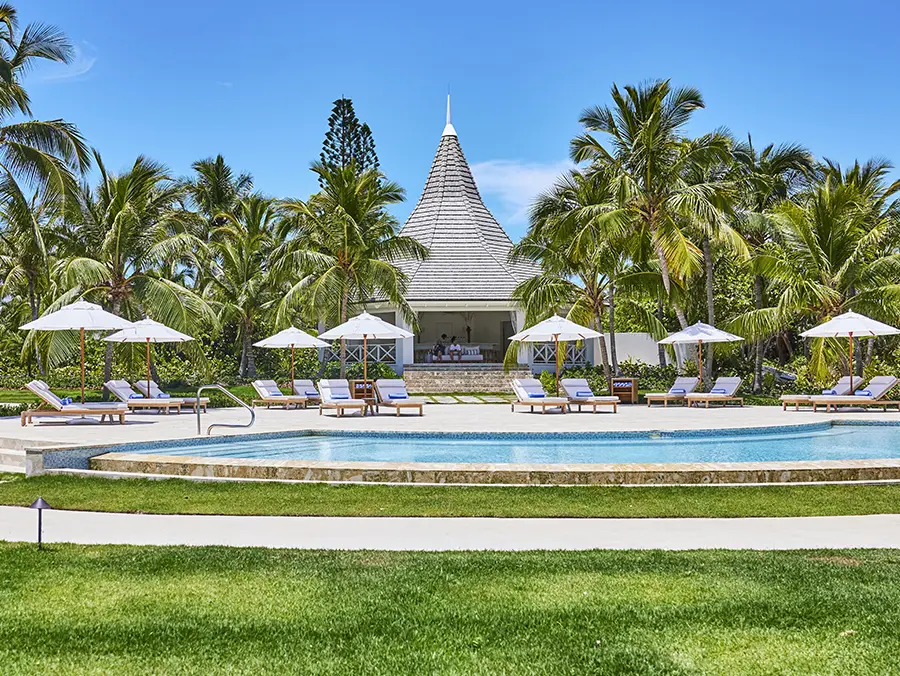 Dreaming of a getaway that blends old-school glamour and modern ease? Discover Eleuthera’s hidden gem, the perfect dream family vacation. -family vacation ideas