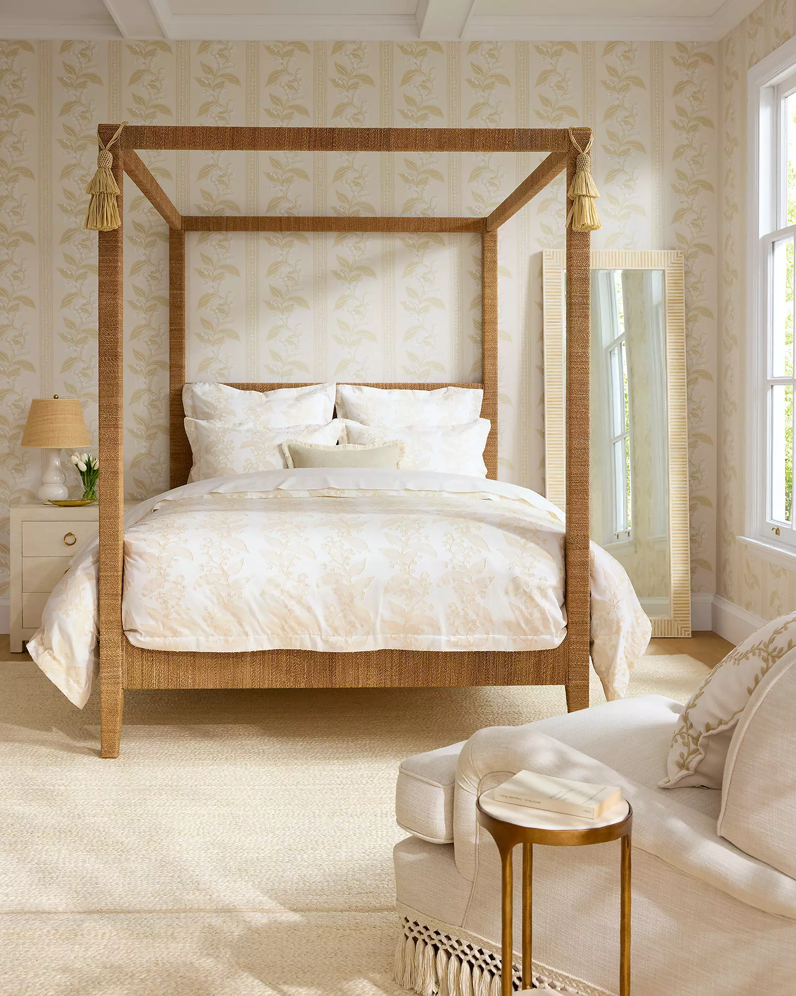 Refined yet laid-back, elegant yet welcoming, these stunning bedrooms feel like home.  Whether embracing a blue and white palette, a timeless neutral, or masterfully mixing patterns, these bedrooms are captivating retreats—timeless, elegant, and always infused with a touch of personality. Serena & LiLy