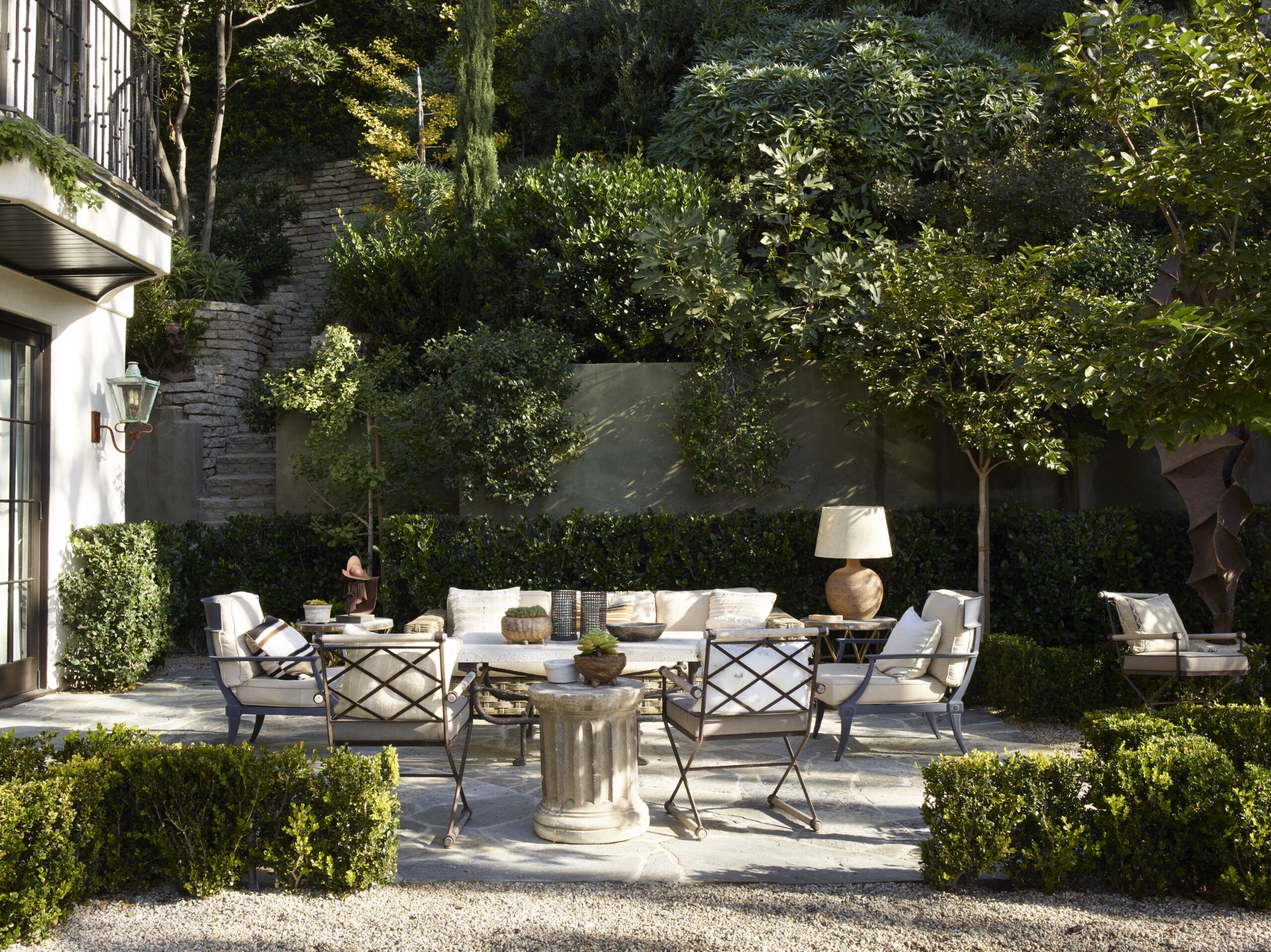 Internationally renowned design and style authority Melissa Penfold's new book Natural Living by Design shows "how the power of design can create a healthy home that not only looks beautiful but also boosts physical and emotional well-being." Jean Louis Denoit Interior Design | Simon Upton Photography